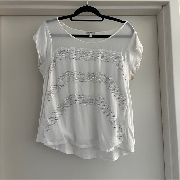 🌑 EXPRESS White Studded Top - TOP 2 for $20 - Picture 1 of 2